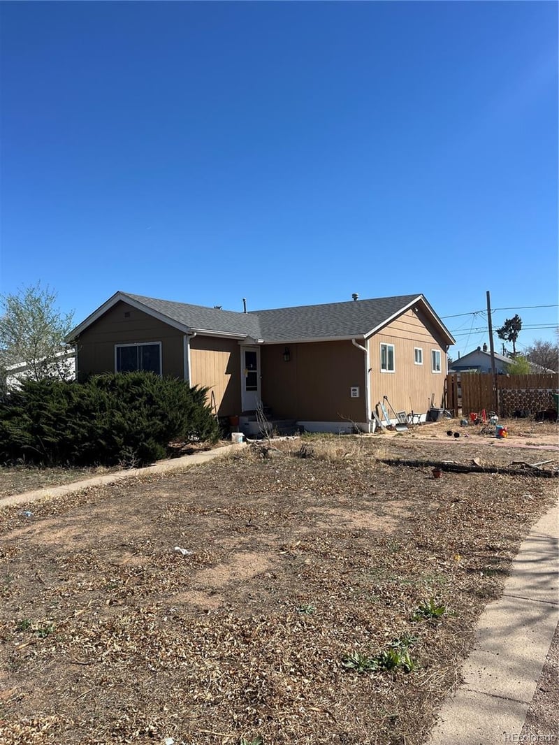 132 5th St, Fort Lupton, CO 80621