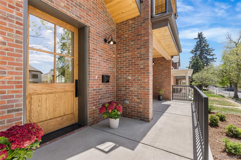 1068 S Corona St, Denver, CO 80209