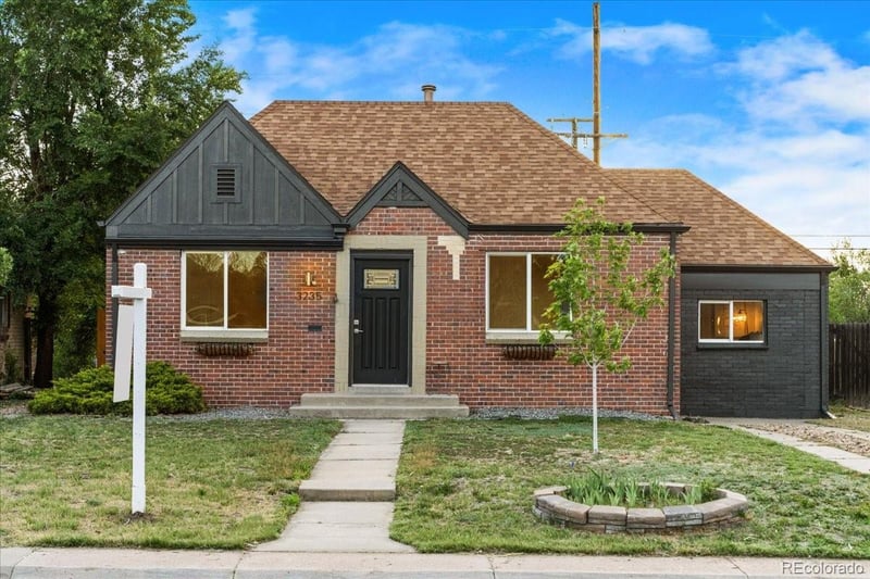 3235 Albion St, Denver, CO 80207