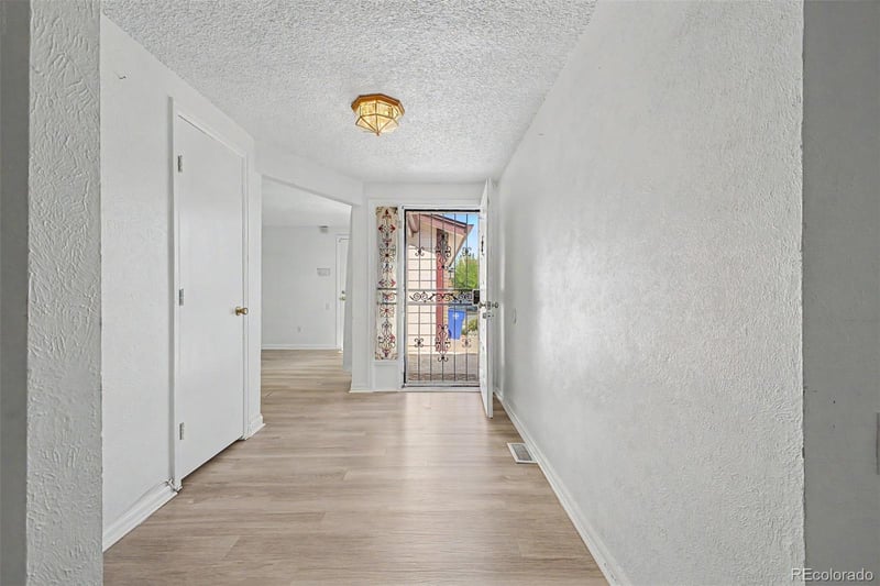 2757 Salida St, Aurora, CO 80013