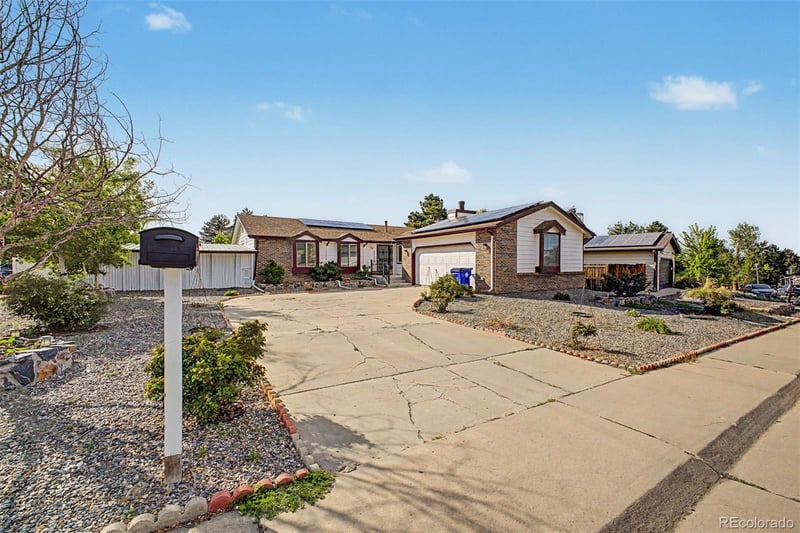 2757 Salida St, Aurora, CO 80013