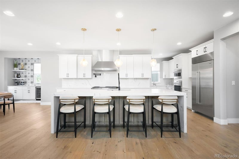 1688 Oakpoint Way, Castle Pines, CO 80108