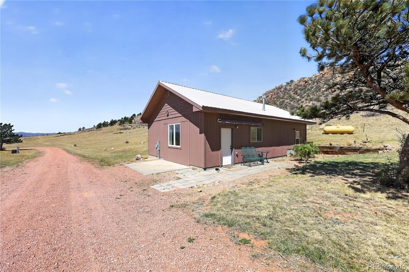 1209 Linecamp Dr, Livermore, CO 80536