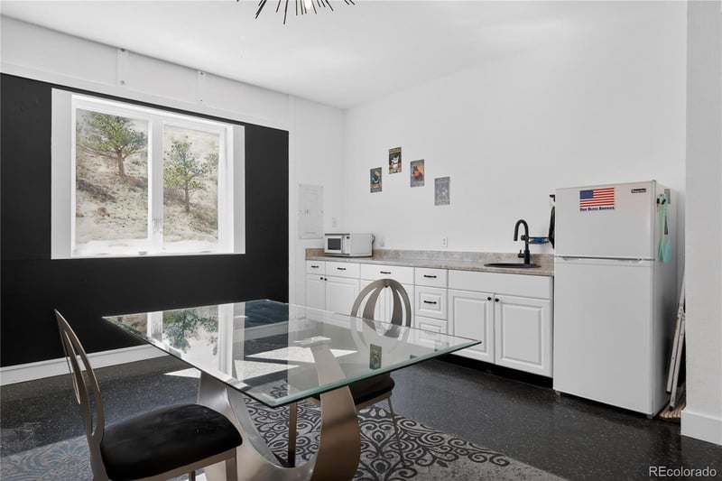 1209 Linecamp Dr, Livermore, CO 80536