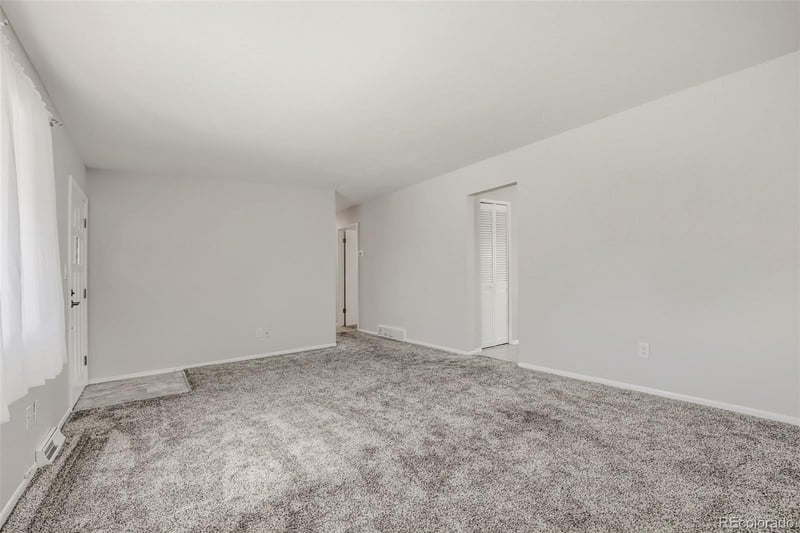 1182 Nucla St, Aurora, CO 80011