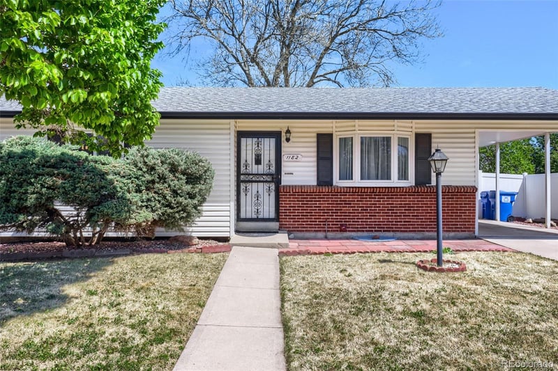 1182 Nucla St, Aurora, CO 80011
