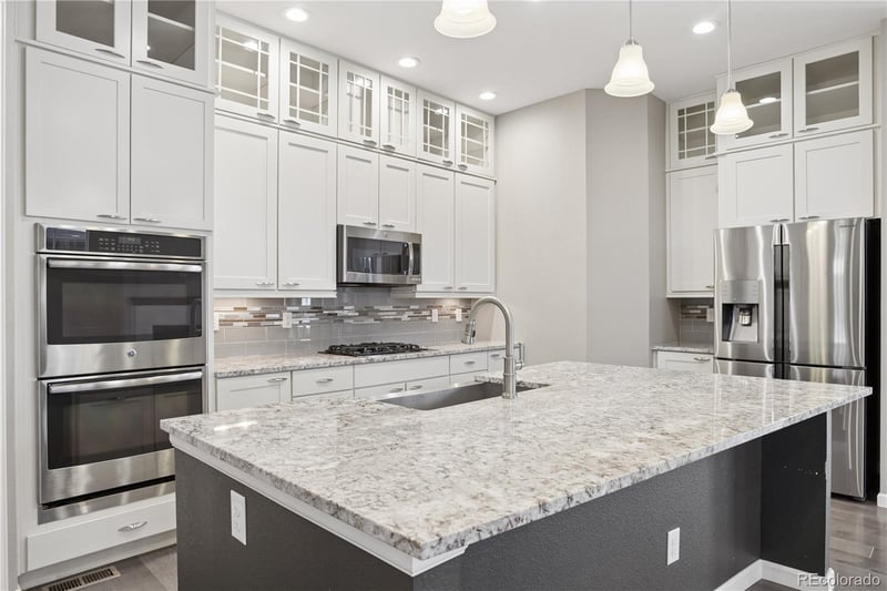 2350 Lassen Ln, Castle Rock, CO 80109