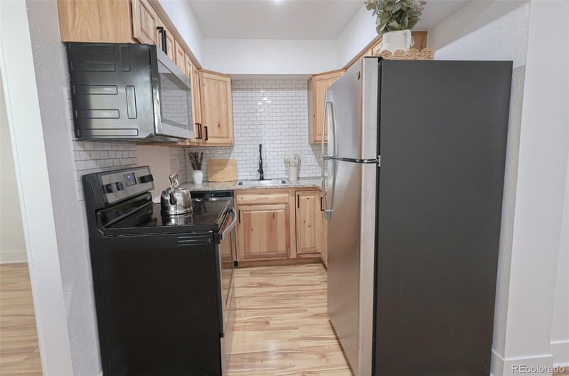 9380 49th Ave #107, Wheat Ridge, CO 80033