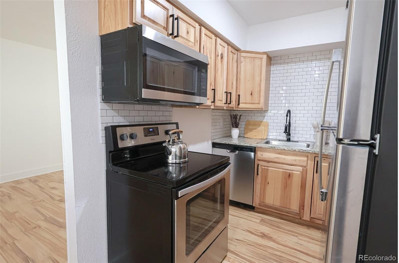9380 49th Ave #107, Wheat Ridge, CO 80033
