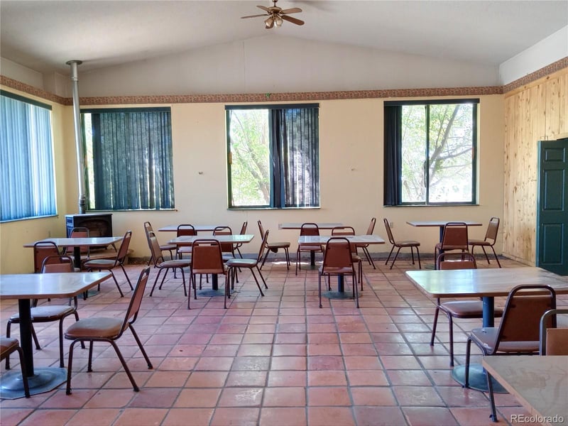 1635 Us Highway 285, Monte Vista, CO 81144