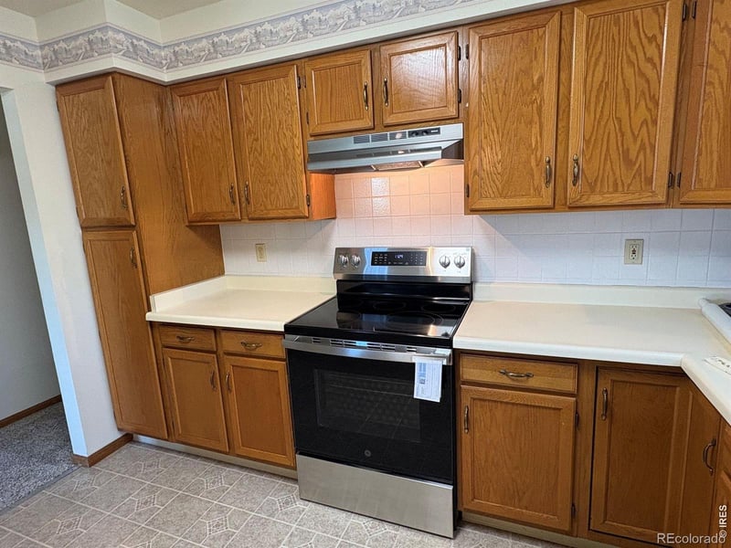 2400 Elmhurst Pl, Longmont, CO 80503