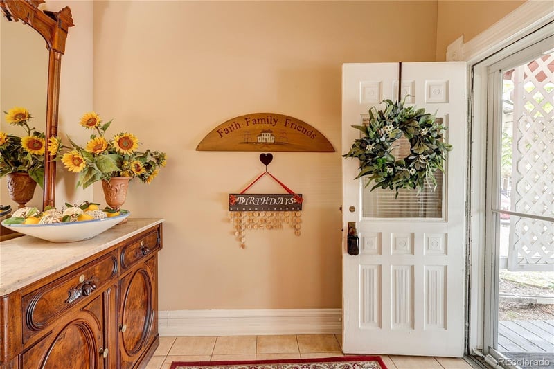 5850 Curtice St, Littleton, CO 80120