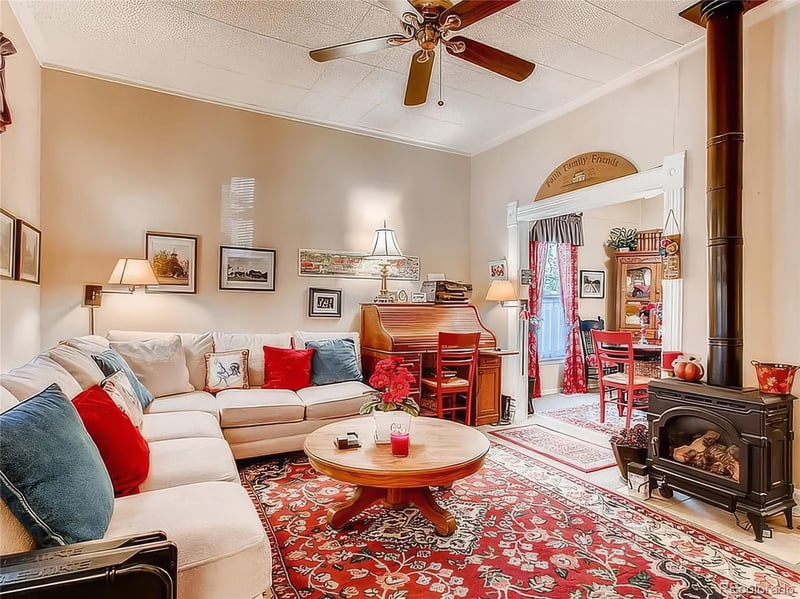 5850 Curtice St, Littleton, CO 80120