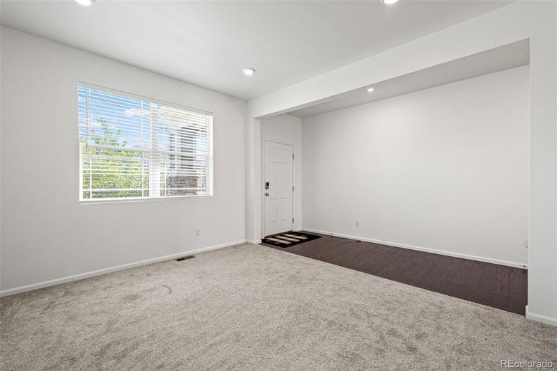 451 Nucla St, Aurora, CO 80017