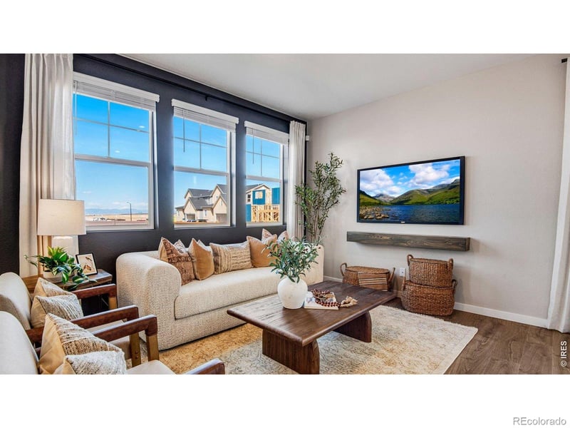 842 Trumpet Ln, Windsor, CO 80550