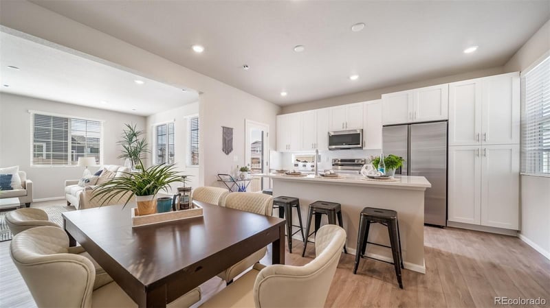 21852 46th Pl, Aurora, CO 80019