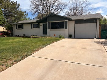 12120 Center Dr, Aurora, CO 80012