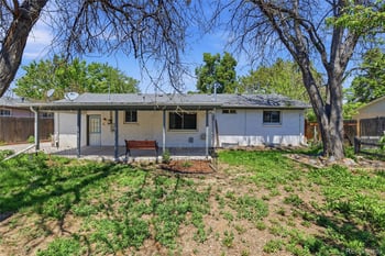 12120 Center Dr, Aurora, CO 80012