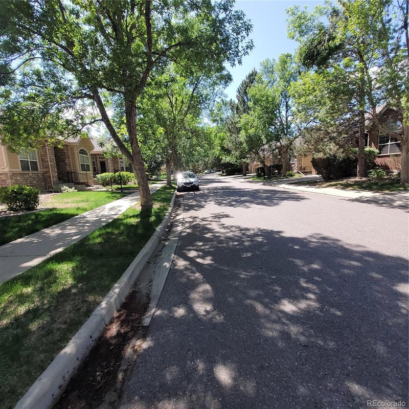 1677 Metropolitan Dr, Longmont, CO 80504