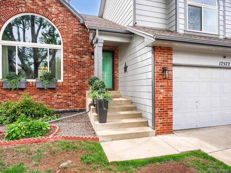 17572 Wesley Pl, Aurora, CO 80013