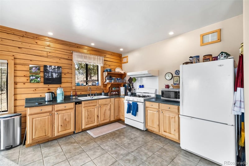 360 Musket Ln, Como, CO 80432