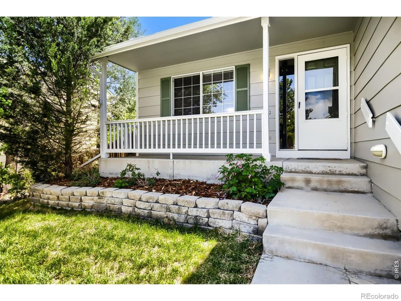 1633 Deerwood Dr, Longmont, CO 80504