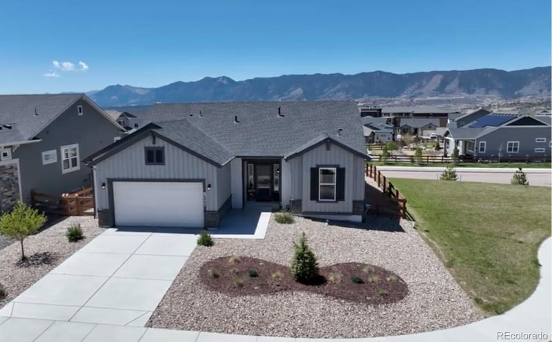 16860 New Autumn Dr, Monument, CO 80132