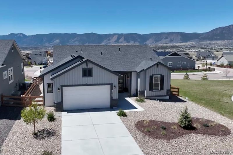 16860 New Autumn Dr, Monument, CO 80132