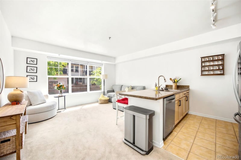 1623 Saint Paul St #209, Denver, CO 80206