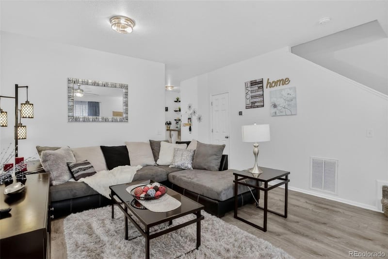 2116 Creekridge Point, Colorado Springs, CO 80910