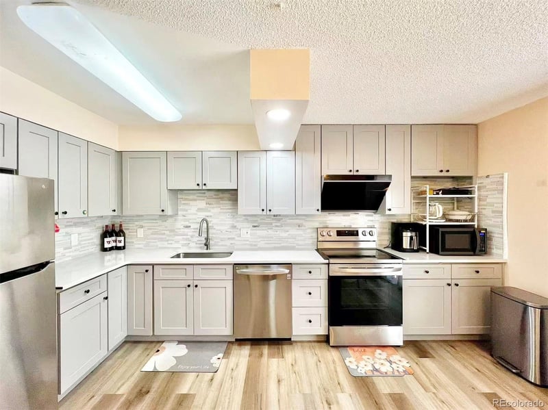 8855 Floyd Ave, Lakewood, CO 80227