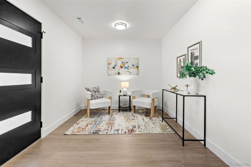 2810 N Fillmore St, Denver, CO 80205