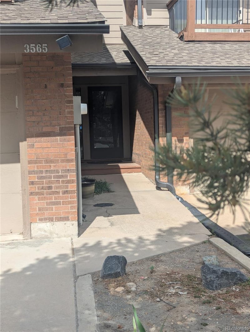 3565 Dawson St, Aurora, CO 80014