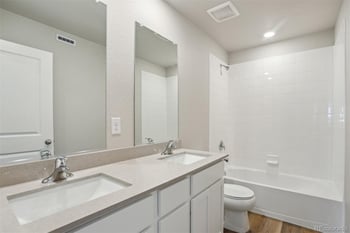48160 Shetland Dr, Bennett, CO 80102