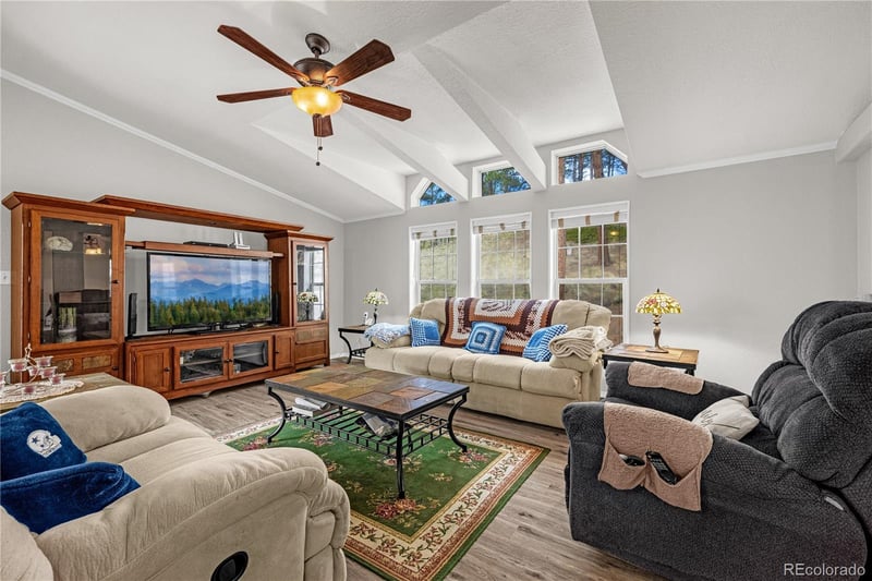 275 Mohave Creek Trl, Florissant, CO 80816