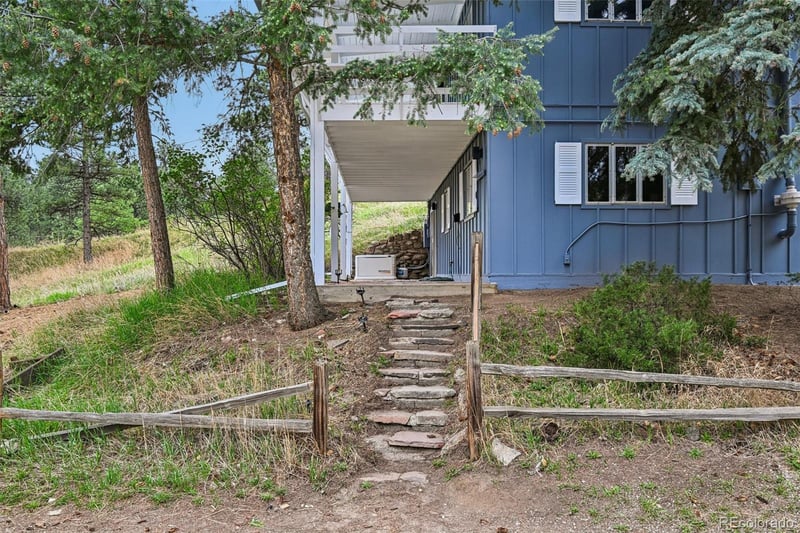 358 Kelly Rd, Boulder, CO 80302
