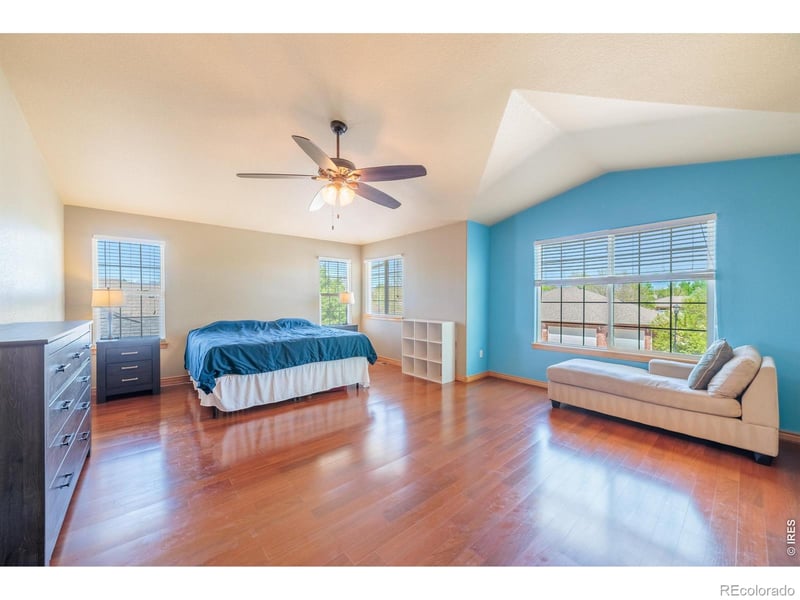 2513 Falcon Dr, Longmont, CO 80503