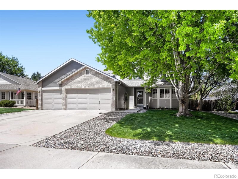 1512 Willowbrook Dr, Longmont, CO 80504