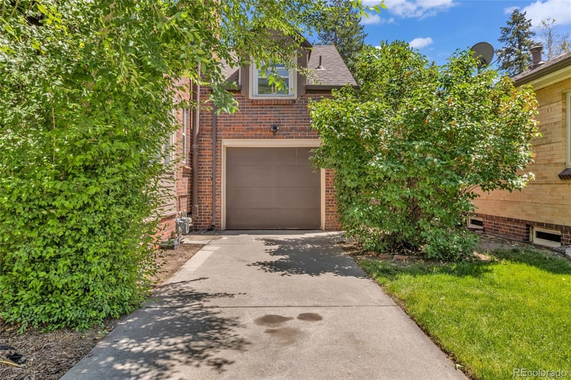 918 Magnolia St, Denver, CO 80220