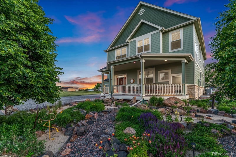 881 Kirby Ct, Watkins, CO 80137