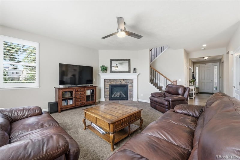 6867 Duquesne Ct, Aurora, CO 80016