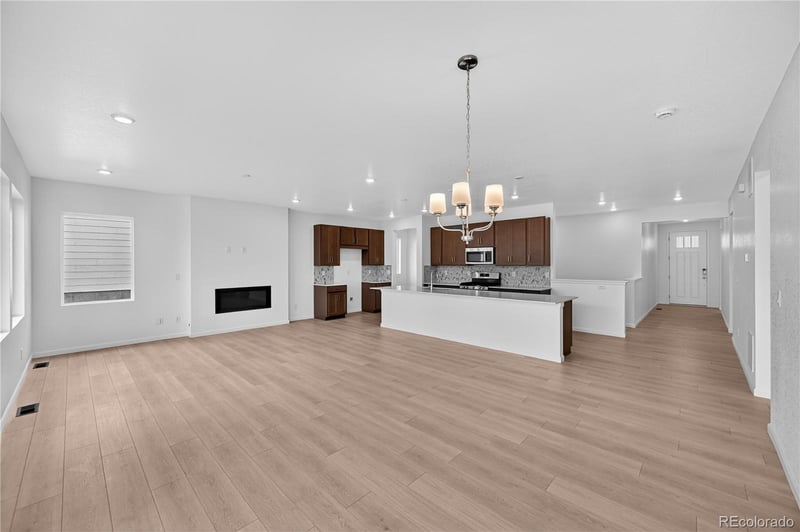 17008 92nd Dr, Arvada, CO 80007