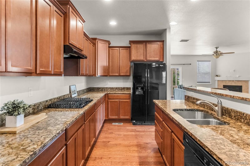 42320 Forest Oaks Dr, Elizabeth, CO 80107