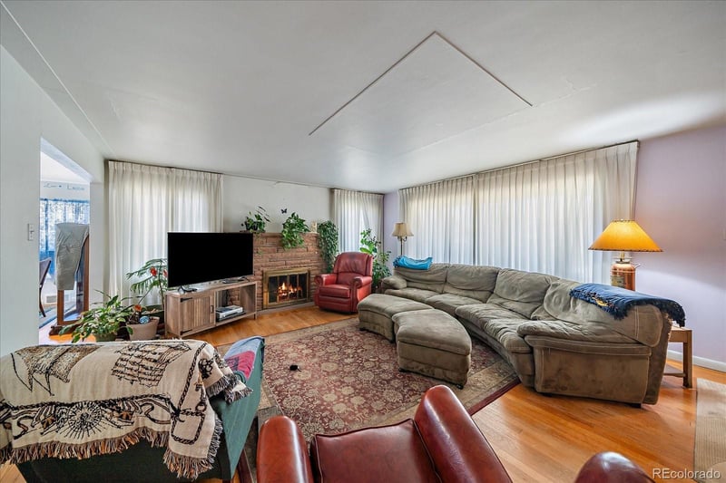 9150 Grandview Ave, Arvada, CO 80002