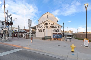9150 Grandview Ave, Arvada, CO 80002