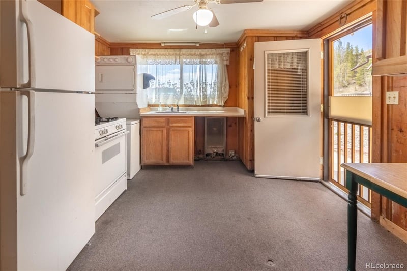 105 Lake Ave, Grand Lake, CO 80447