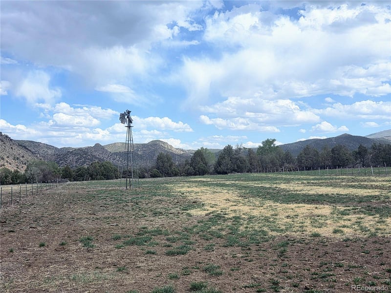 000 County Road 6, Coaldale, CO 81222