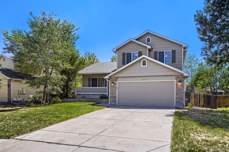 1633 Deerwood Dr, Longmont, CO 80504