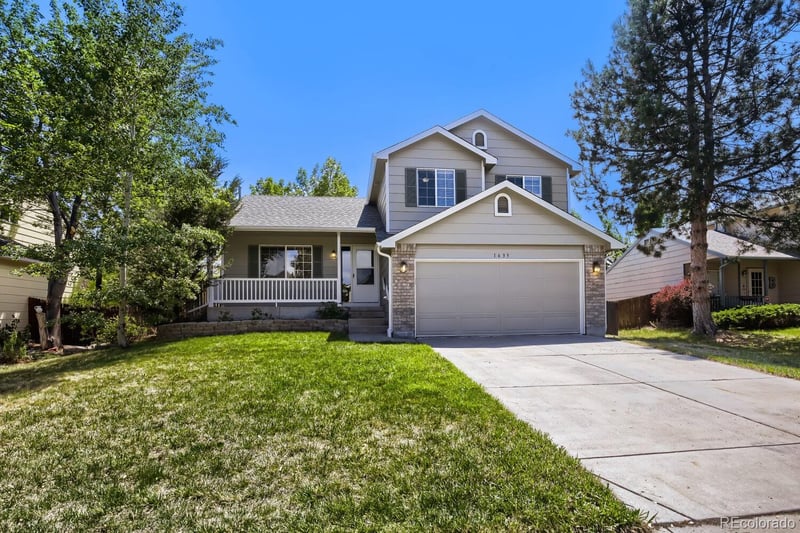 1633 Deerwood Dr, Longmont, CO 80504