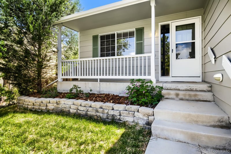 1633 Deerwood Dr, Longmont, CO 80504